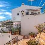 Caritas Punta Lara Casasol * Nerja
